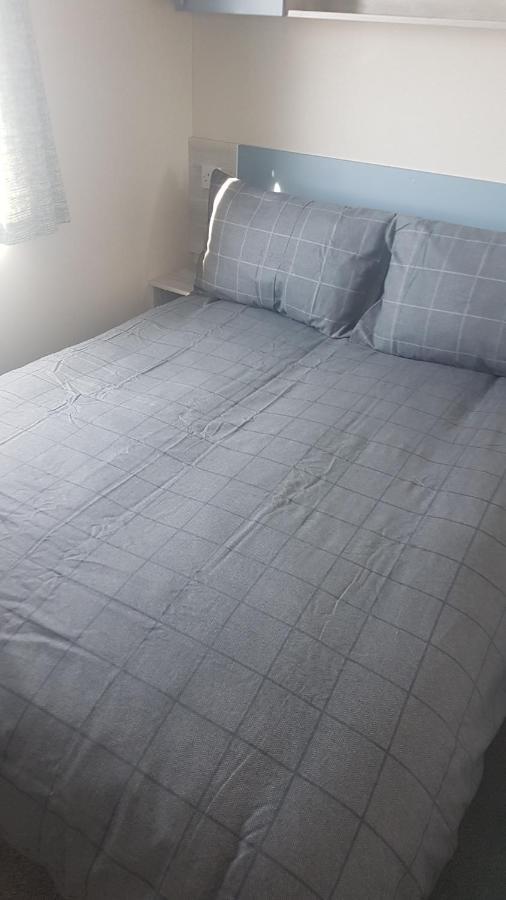 Kingdom Holiday Park - Parrot Millom Bagian luar foto
