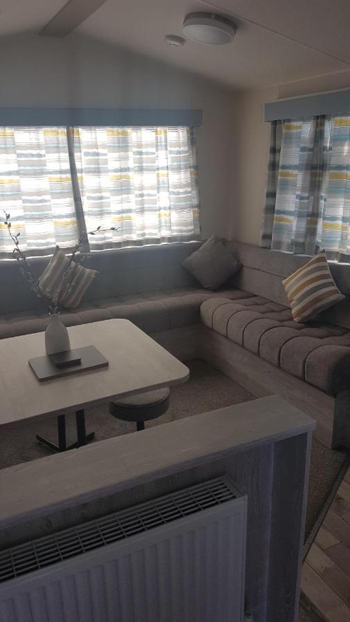 Kingdom Holiday Park - Parrot Millom Bagian luar foto